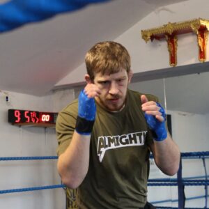 Arnold Allen Instagram - Cant wait to get back on the graft, recovering is boring 😴

@almightymerchco

#Almighty #mma #ufc #boxing #physio #bored #ipswich #fitness