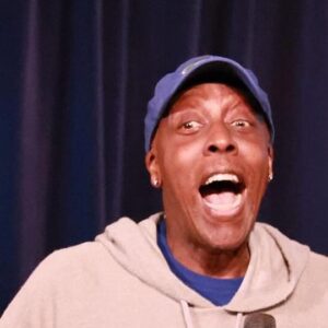 Arsenio Hall Instagram - I dropped by the @comedyandmagicclub before dinner last night. I guess this was my appetizer. YUM! 🎤 Friday night LIVE. #hermosa ♥️