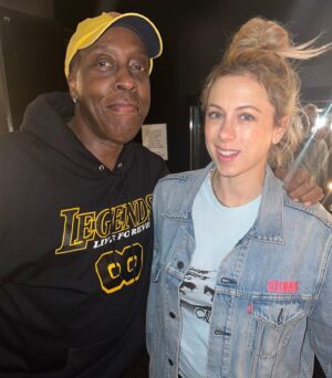 Arsenio Hall Instagram - Working with one of my favorites …  @ilizas 🎤❗️If you’re in Hollywood come join us! @thecomedystore is on fire! Amazing crowd for @horriblyfunnycomedy nite!