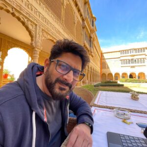 Arshad Warsi Instagram - Just another day in paradise... thank you God 🙏