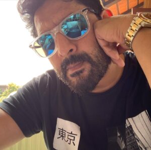 Arshad Warsi Instagram - Enjoying the much needed sunshine in Goa...