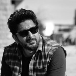Arshad Warsi Instagram - This too shall pass #stayhomestaysafe