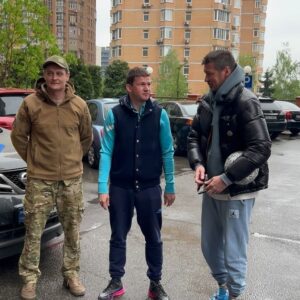 Artem Milevskyi Instagram - Razom z blagodiinim fondom “Vywa Syla” peredali avtomobil nawim viiskovim🤝✊🇺🇦