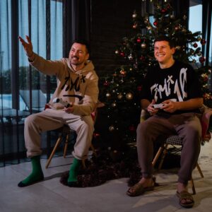Artem Milevskyi Instagram - Nezabarom wos’ bude🎮👀⚽️👋🎅