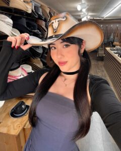 Artemis Most Liked Photos and Posts