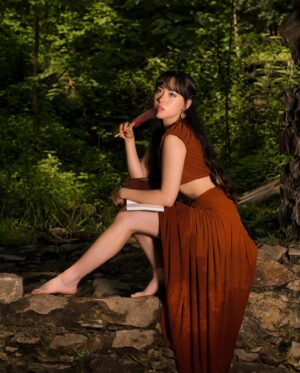 Artemis Instagram - Woodland writer 🪶
📸: @trcimages