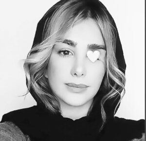 Artemis Pebdani Instagram - RP• @afshinismaeli Hundreds of young Protesters in Iran Blinded by Metal Pellets and Rubber Bullets during Iran protests. 

Security forces have been firing ammunition that has ruptured the eyes of antigovernment demonstrators in the past four months. 

“When you shot me from a two meters distance & smiled, did you think I would survive & answer your smile?!” Says 
Ghazal Ranjkesh
, who lost an eye to pellet bullets during the protests in Iran.

Kowsar Khoshnoodi Kia, a member of Iran’s Women’s National Archery Team who has won medals in national and international competitions. She recently appeared in a video, explaining how she had lost sight in one eye when security forces fired at her.

Since the eruption of the uprising on 16 September 2022, according to human rights organizations Iran’s security forces have killed more than 500 protesters and injured 1000s in a bid to crush the protests.

Pictures: sosial media