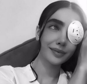 Artemis Pebdani Instagram - RP• @afshinismaeli Hundreds of young Protesters in Iran Blinded by Metal Pellets and Rubber Bullets during Iran protests. 

Security forces have been firing ammunition that has ruptured the eyes of antigovernment demonstrators in the past four months. 

“When you shot me from a two meters distance & smiled, did you think I would survive & answer your smile?!” Says 
Ghazal Ranjkesh
, who lost an eye to pellet bullets during the protests in Iran.

Kowsar Khoshnoodi Kia, a member of Iran’s Women’s National Archery Team who has won medals in national and international competitions. She recently appeared in a video, explaining how she had lost sight in one eye when security forces fired at her.

Since the eruption of the uprising on 16 September 2022, according to human rights organizations Iran’s security forces have killed more than 500 protesters and injured 1000s in a bid to crush the protests.

Pictures: sosial media