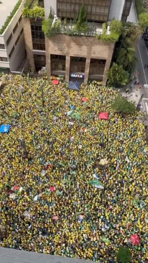 Arthur Morisson Instagram - Quantas pessoas tem aí? • Av Paulista 25/02/24 🇧🇷
 
 
#25fevereiro #25fevereiro2024
