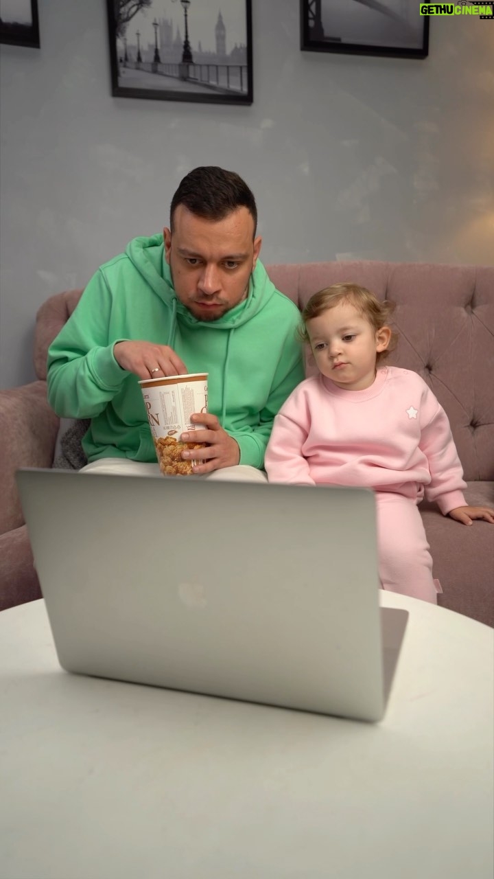 Artur Dilanyan - 61.6K Likes - Советы от отца двух дочек). #yandilan #семья #юмор #дочь #таноши #папа