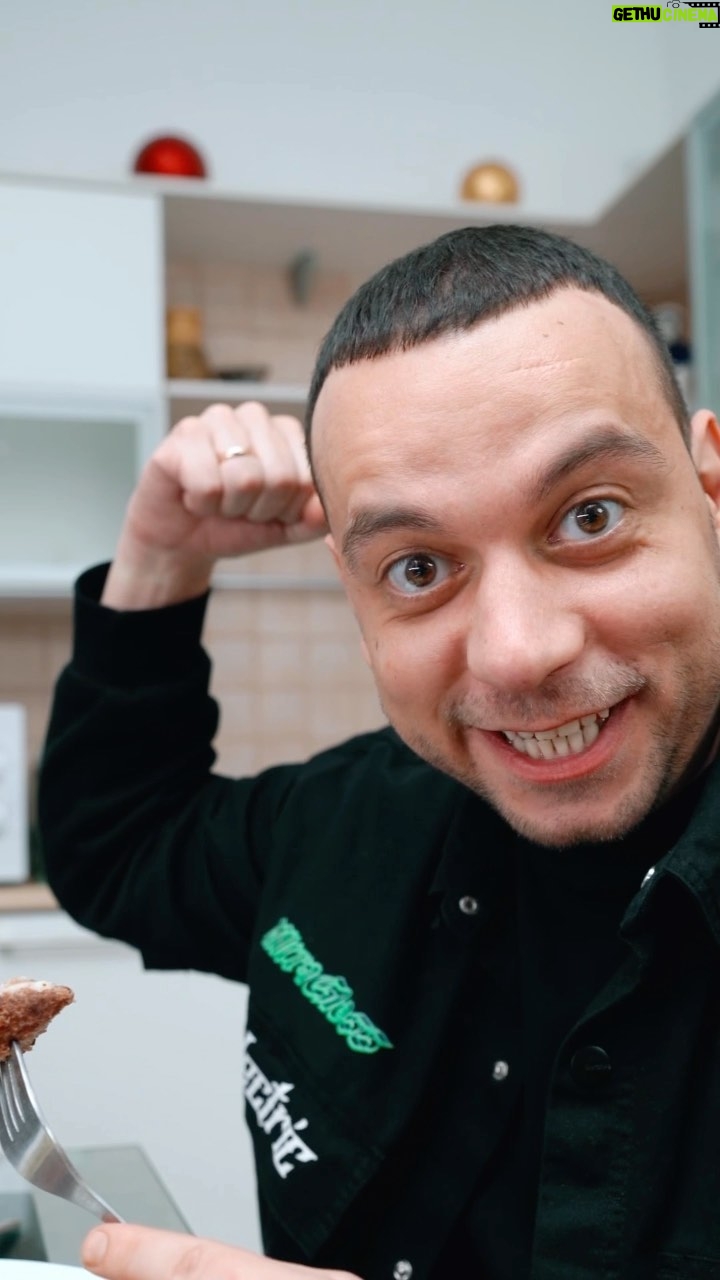 Artur Dilanyan - 51.8K Likes - Легкость в отношениях - легкость в еде! Ищите продукты Самсон - фарши и фрикадельки низкой жирности - во всех супермаркетах Москвы и Санкт-Петербурга. #yan_dilan #мясо