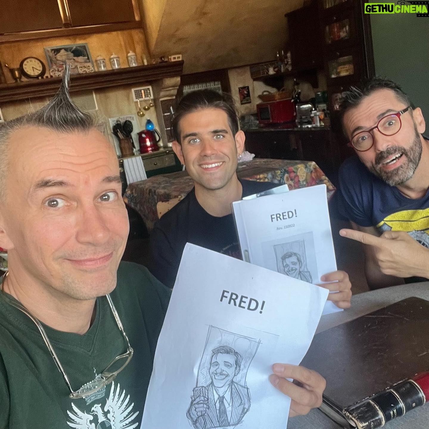 Arturo Brachetti - 862 Likes - Dal copione alla realtà! È ora in scena FRED! Uno spettacolo non solo da ascoltare ma anche da vedere, da ridere e da cantare tutti insieme 🤩
Guarda che luna…..