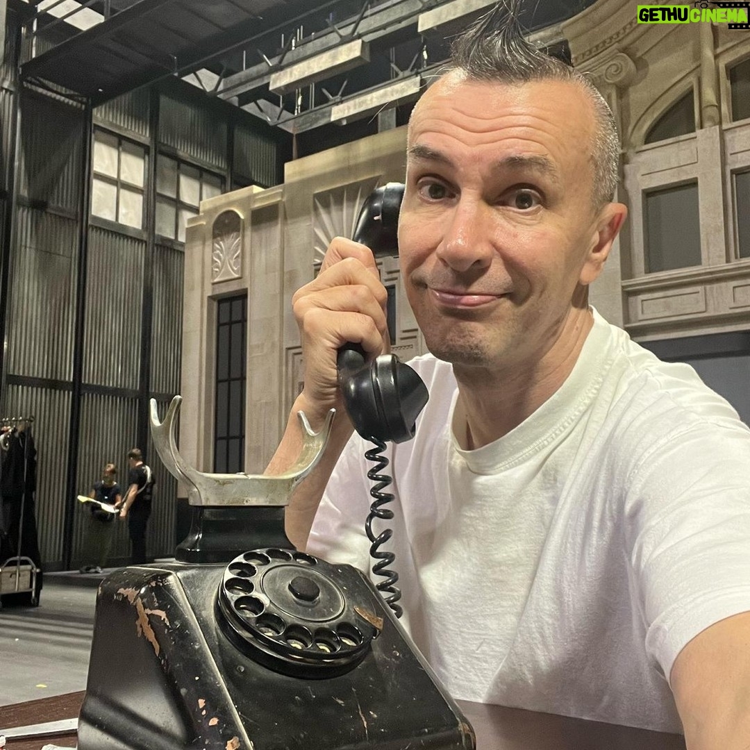 Arturo Brachetti - 450 Likes - PRONTOOOO 1° AGOSTO? Io sono pronto per le prove. Voi pronti per partire in Vacanza?? 🤪🤪🤪
#arturobrachetti #brachetti