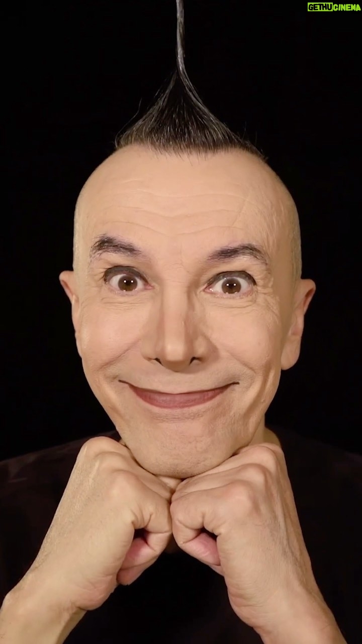 Arturo Brachetti - 1.1K Likes - Il trucco è essere veloci 😉 Riusciresti a fare di meglio? 😎
#arturobrachetti #makeup #quickchangeartist