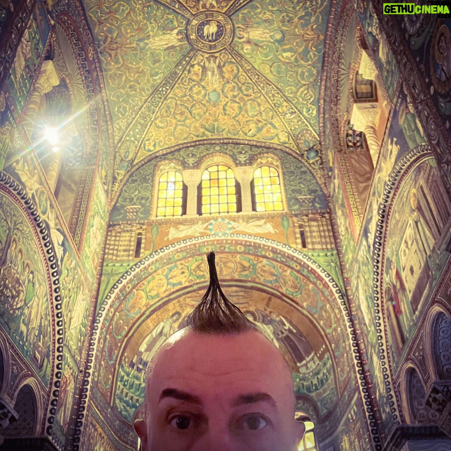 Arturo Brachetti - 1.4K Likes - A Ravenna i mosaici sono proprio dappertutto!😍🤩
#arturobrachetti
#ravennamosaici