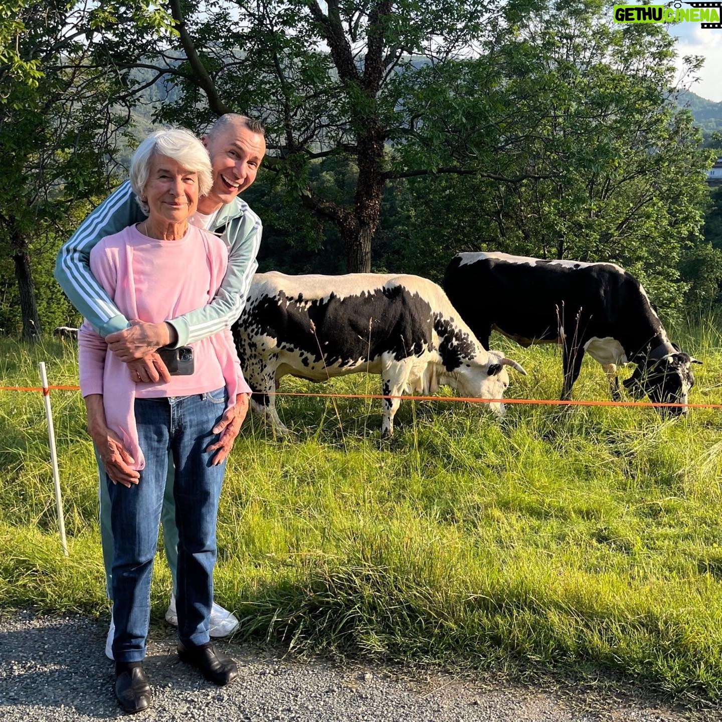 Arturo Brachetti - 1.3K Likes - Che bello ritrovare il sole, la campagna e la mamma ❤️❤️