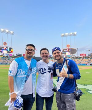 Arturo Castro Instagram - Throwing the first pitch at Dodger stadium on Guatemalan heritage day, was truly a dream come true. 

My mom, nephew and brother in law flew in for it, and hearing @gaby_moreno sing the Guatemalan anthem, next to my family, my gf, and my friends is something I’ll never forget.

Thank you to the @dodgers, Cierra, Dahlia and y’all’s entire team for being so kind to us.

And to everyone that helped play catch w me so I wouldn’t 50 cent that throw, Hugo, Juan, my nephew Juan Pedro, and Mike Delgado,  y’all made it so I didn’t screw up even tho my soul left my body when they called me to the pitch haha. 

See ya next time y que viva Guate! :)

Amazing 📷 # @g.n.z.0