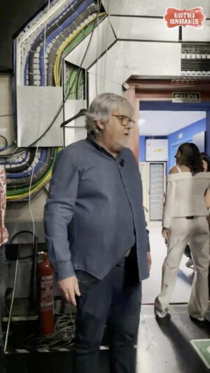 Arturo González-Campos Instagram - Coronas diciéndome las verdades a la puta cara.