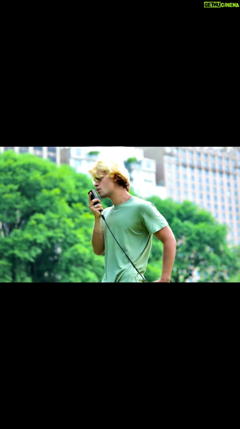 Aryaan Arora - 27.1K Likes - š
šø @samschmitzfilm @coke_studio