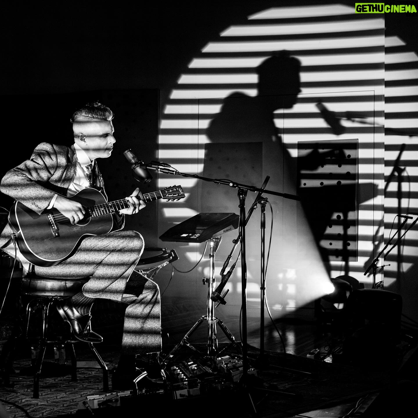 Asaf Avidan - 4K Likes - Ichnology fall and winter tour is coming to an end.
What a saturated ride this has been. Thank you to all for participating in this excavation.
I hope you found something worthwhile.
Last four shows remaining are Lyon, Toronto, and twice in Montreal.
See you there.