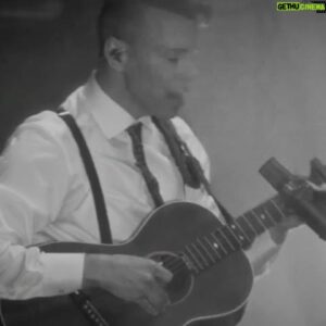 Asaf Avidan Instagram - Thank you Vilnius for a beautiful night.

Pictures and videos captured by @benpalhov