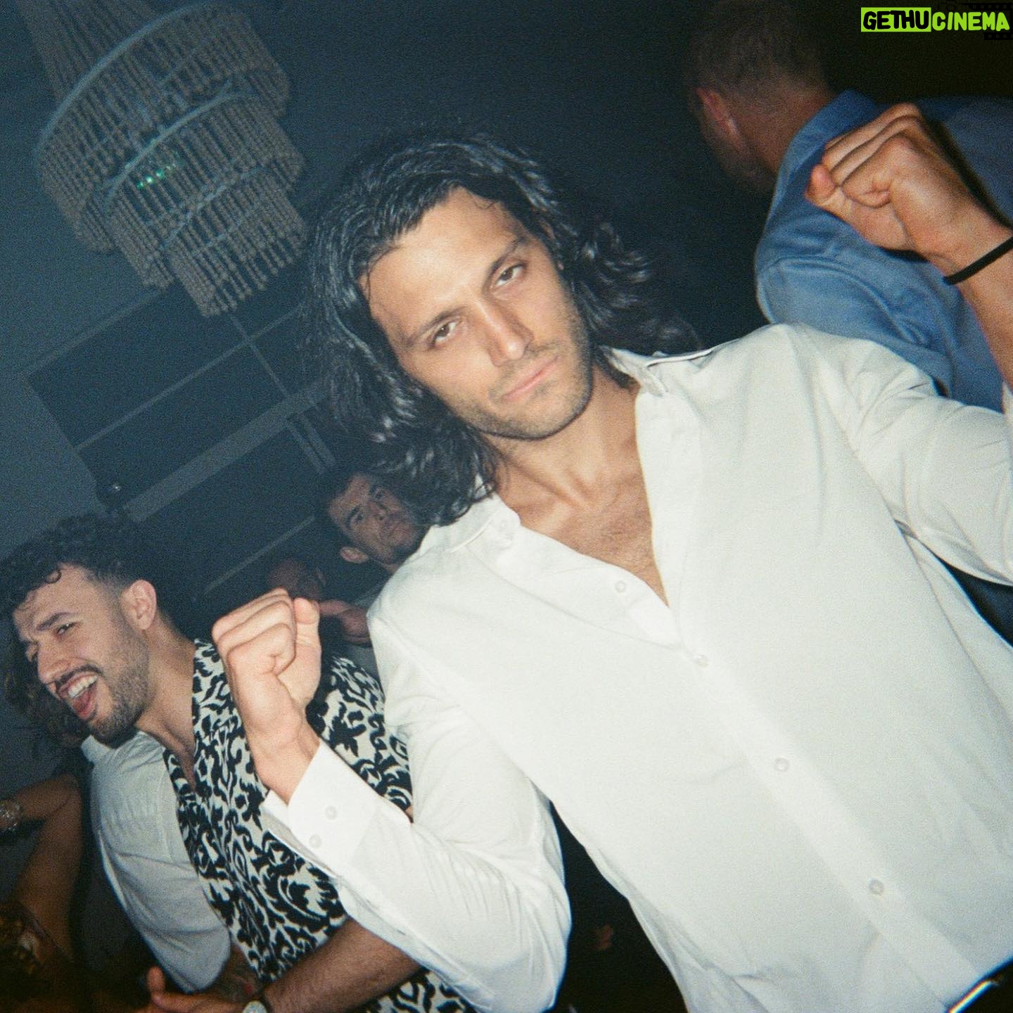 Asaf Goren - 606 Likes - Me @ Omer Funk’s wedding