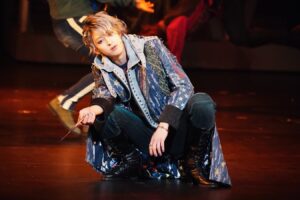 Asahi Itou Instagram - 👨‍🎤👨‍🎤
ミュージカル『ロミオ&ジュリエット』
本日、初日。よろしくお願いします‼️