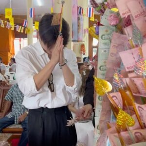 Asavapatr Ponpiboon Instagram - เจอได้ตามวัดครับ เพราะขอพรนานมาก 🥹