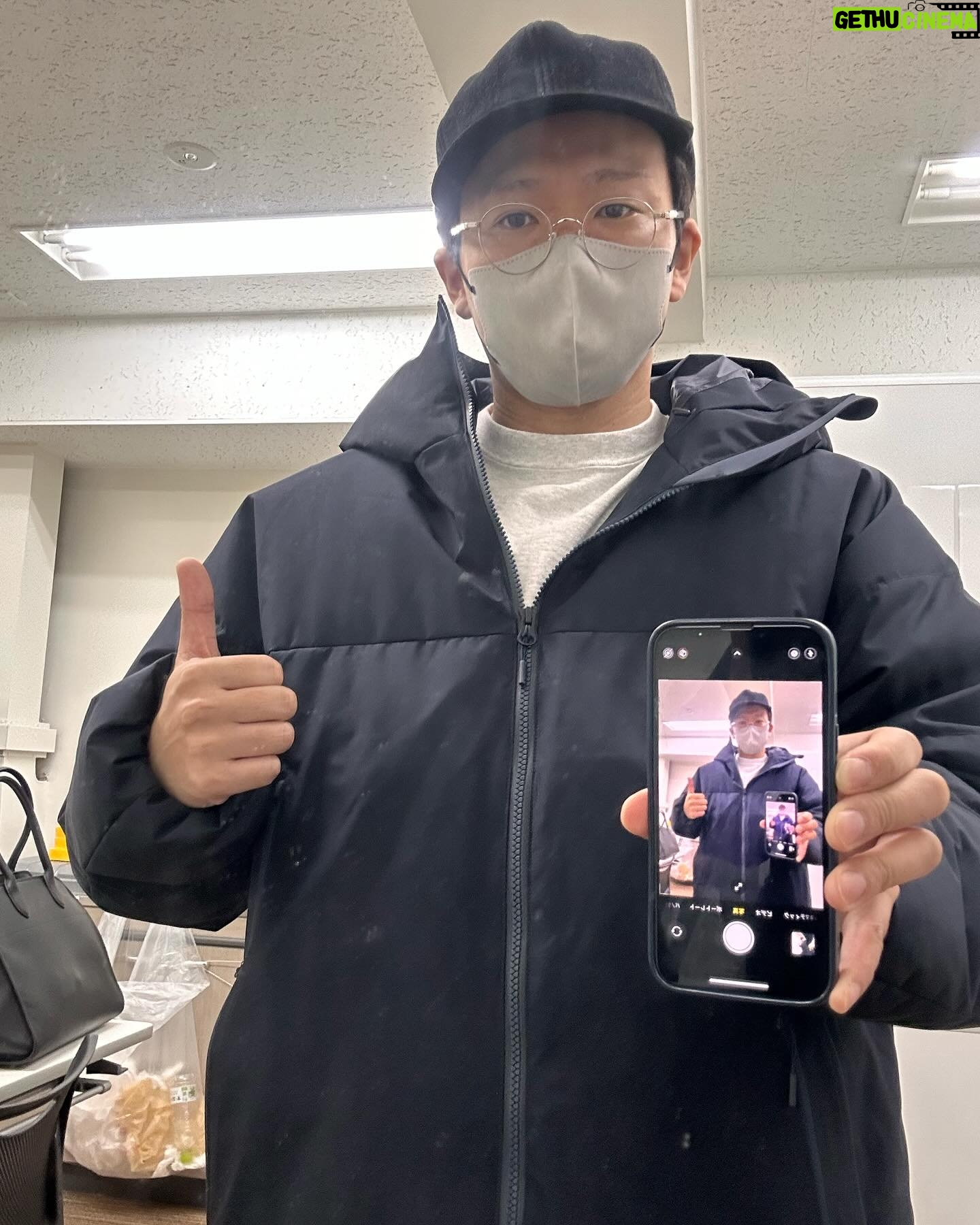 Asei Miki - 7.8K Likes - 今年のアウターはこれで行きます!!
この撮り方は韓国アイドルがこうやって撮ってるんでこれで撮ってください!とマネージャーに教えてもらいました!
合ってますか?
#daiwapier39
#あったけぇ
#マネージャーおひめ
#性格が僕と似すぎてるマネージャー
#死ぬほど話し合うけど
#生産性がない
#最高のマネージャー
