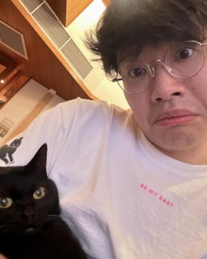 Asei Miki Instagram - 昨日5/25は保護猫の日でした！忘れてました！
うちの子達は保護猫です！
日々このような感じで過ごしてます！

#保護猫の日
#保護猫
#ねこ