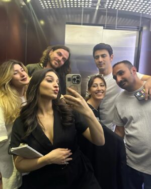 Asena Girişken Instagram - Şundanbundanoradanburadan.
