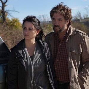 Asghar Farhadi Instagram - .
ادامه اکران عمومی «همه می‌دانند»

فیلم «همه می‌دانند» ساخته اصغر فرهادی که اکران عمومی خود را همزمان با افتتاحیه کن در فرانسه آغاز کرد در ماه جاری و ماه‌های آینده، اکرانش در کشورهای مختلف ادامه پیدا خواهد کرد.

به گزارش خبرگزاری خبرآنلاین، فیلم سینمایی «همه می‌دانند» تازه ترین ساخته اصغر فرهادی تاکنون در کشورهای زیر به اکران عمومی در آمده است. 
فرانسه ( از ۹ می ۲۰۱۸) پخش‌کننده: Memento Films

سوییس (بخش فرانسوی‌زبان از ۹ می ۲۰۱۸)، پخش‌کننده: Frenetic

بلژیک و لوکزامبورگ (از ۱۶ می ۲۰۱۸) پخش‌کننده: Frenetic

آرژانتین (از ۶ سپتامبر ۲۰۱۸) پخش‌کننده: Ledafilms

اوروگوئه (از۶ سپتامبر ۲۰۱۸) پخش‌کننده: LFILMS

اسپانیا (از ۱۴ سپتامبر ۲۰۱۸) پخش‌کننده: Universal

این فیلم همچنین از ۲۷ سپتامبر ۲۰۱۸ کشورهای آلمان، اتریش (پخش‌کننده: Prokino)،شیلی، بولیوی (پخش‌کننده: Ande)،کاستاریکا، پاناما (پخش‌کننده:ROMLY) و هلند (۴ اکتبر ۲۰۱۸) پخش‌کننده: Cineart به اکران درخواهد آمد. «همه می دانند»در ادامه اکران عمومی‌اش، هشتم نوامبر در ایتالیا روی پرده خواهد رفت. پخش این فیلم در ایتالیا بر عهده شرکت Luckyred است.

این فیلم در ماه‌های آینده نیز در کشورهای یونان (پخش‌کننده: Seven Films) آمریکا، کانادا، باهاما، برمودا،جزیره کاراییب، انگلستان، ایرلند، هندوستان، پاکستان، نپال، بنگلادش، سری‌لانکا، سنگاپور، اندونزی، مالزی، فیلیپین، تایلند، استرالیا، آفریقای جنوبی ،خاور میانه (پخش‌کننده: Focus Features)، سایر کشورهای لاتین ( پخش‌کننده: Ledafilms)، اتریش(Prokino)، سوییس (Frenetic)، پرتغال(Alambique)، سوئد، نروژ، فنلاند، دانمارک، ایسلند (Scanbox)، روسیه(Mauris Film)، لهستان(Gutek)، چک، اسلوواکی (Aerofilms)، مجارستان (Mozinet)، بلغارستان ( 6A Media Entertainment)، رومانی (Independenta)، کرواسی، بوسنی، مقدونیه، اسلووانی، صربستان، مونتنگرو،کوزوو (Megacom)، ترکیه (Zeyno)،ژاپن (Longride)، کره جنوبی (AUD) و چین (Hi-Show Entertainment) اکران خواهد شد.