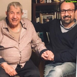 Asghar Farhadi Instagram - .
عباس جوانمرد آموزگار بزرگ زندگی من، یکسال پس از آخرین دیدارمان چشم از جهان فرو بست.
بیست و هفت سال پیش، آغاز آشنایی من و پریسا با چنین مرد زلال و سخاوتمندی بود که آرام آرام چشم‌های‌مان را به افق‌هایی دورتر گشود ...
بسیار از او آموختم، بیش از هر آموزگاری در این جهان.
نه فقط در  هنر و تأتر، مهم‌تر از آن در نگاه به انسان.
در ابتدای زندگی مشترکمان، پدرانه در کنارمان بود و بودنش باعث دلگرمى.
یاد عزیزش همیشه با من و خانواده‌ام خواهد ماند.