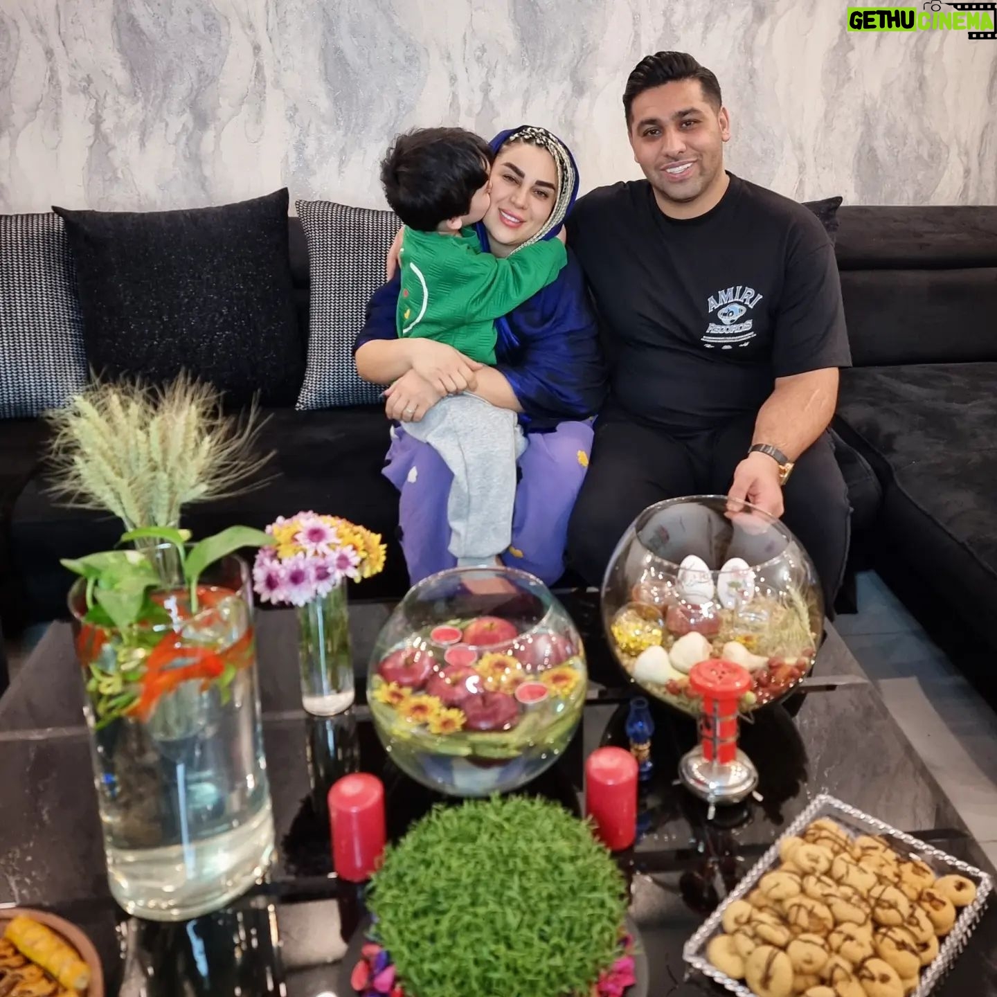 Ashkan Darvishi - 7.3K Likes - .
طرز تهیه دشمن در سال جدید :
پیشرفت کن ؛ احترام بذار و به بقیه باجنده
با همین فرمون فقط خدا رو داشته باشی کافیه ؛ پس قوی و محکم برو جلو و اصلا به عقب برنگرد و اینقدر پیشرفت کن که وقتی عقب و پشتسرترو نگاه میکنی ببینی دشمنات رو زمینافتادن و هیچوقت بهت نمیرسن🙏👑
سال نو همهمبارک 💪
#سال_نو #سال_نو_مبارک #۱۴۰۳
#happy #newyear #nowruz #happynewyear #1403