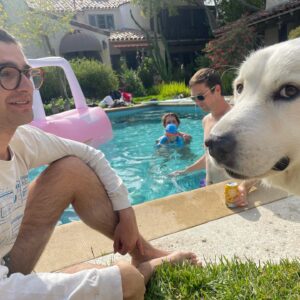 Ashley Bell Instagram - Sun, pool, frambz, fam, babies, dogs, a swarm of bees! Heaven! 🐝 🍰 🏊‍♀️ ☀️🍉@groundlingssundayco Memorial Day hang and the start of summer!!! Dreambz 🥰  #memorialday #brokenforks #hattie #jude! #erinberry #gabbiewasatahorrormarathon