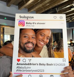 Ashley Calloway Instagram - Life Lately☺️

NYC was a vibe🔥
Gaven & I are Godparents🤣
Sister vibes always in effect💁🏾‍♀️
Moderated a TV panel❤️
Mama is on Broadway🥰
Strike over & RAP SH*T is back🙌🏾
Best time with family & friends💕
ColorCreative Productions🎬