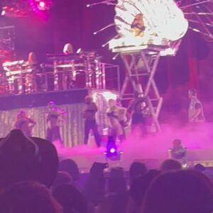 Ashley Calloway Instagram - Club Renaissance🪩 An Experience!
Beyoncé 🐝 I love you, thank you! We are forever grateful 🙌🏾