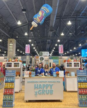 Ashley Davies Instagram - Did you get to stop by our giant kitchen booth at Expo East this past week!? No brand or company is anything without their values or employees. And boy did my team do an amazing job as they always do! 

@natprodexpo 
#ExpoEast #EatHappyGrub