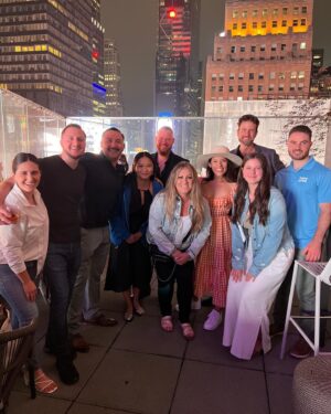Ashley Davies Instagram - A two week break is much needed for these #FoodStars! New episodes resume July 12th, which means now is the perfect time to get my amazing team together for a watch party! It’s also the perfect time for you to catch up on @Fox and @Hulu! 

@realityclubfox @foodstarsfox  #foodstars #eathappygrub #shopsmall #smallbusiness #momlife #momboss #fancyfood #fancyfoodshow