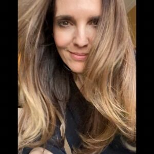 Ashley Laurence Instagram - Wishing everyone a lovely weekend ✨💫

. 

. 

. 

. 

#horrormovies #horrorclub #horrorfilm #horrorfilms #horrormovie #horrormovies #horrorgeek #christmas  #horrorjunkie #horrorfan #horrorfans #horrorlife #horrorgram #instahorror #horrorfamily #horrorobsessed #ilovehorror #horrorfam #horrorlover #horror #hellraiser