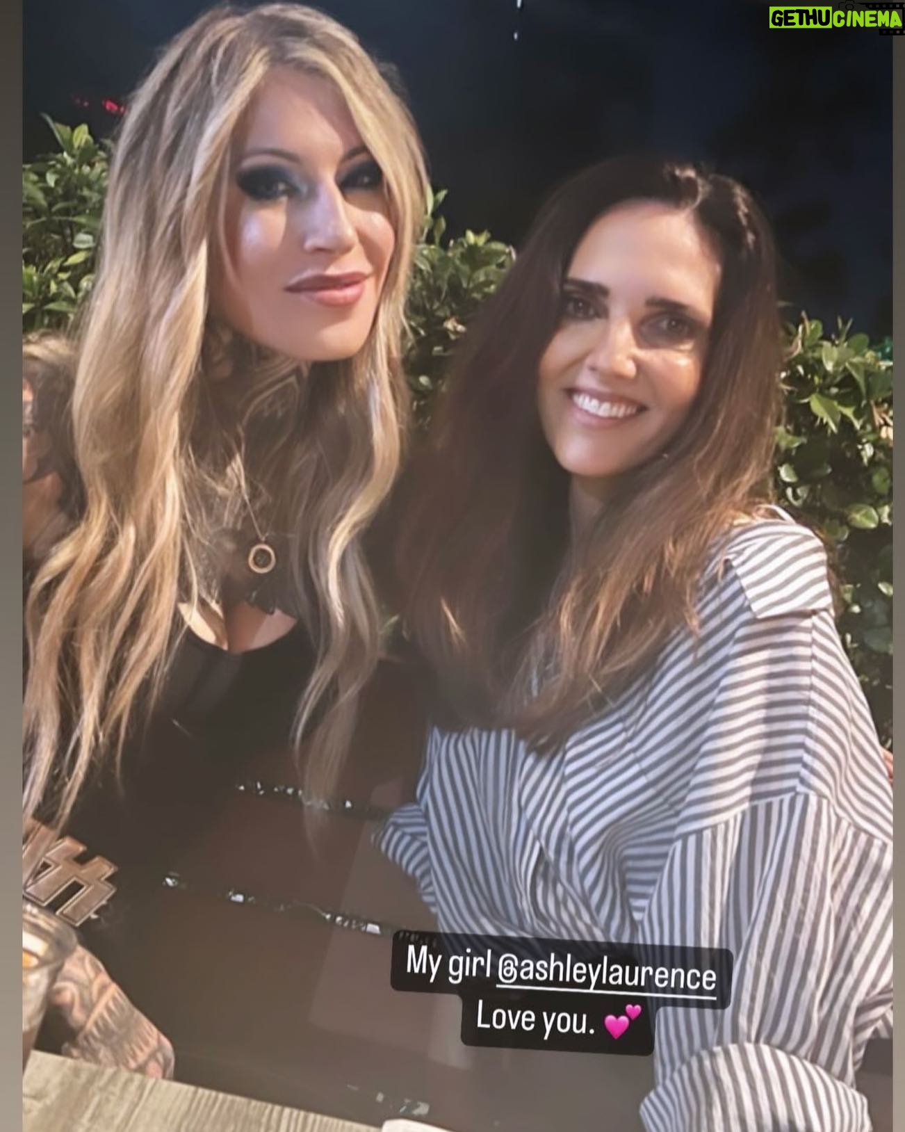 Ashley Laurence - 1.5K Likes - @jovankavuckovic Love you too! 💕🔥
I had a wonderful time seeing everyone.