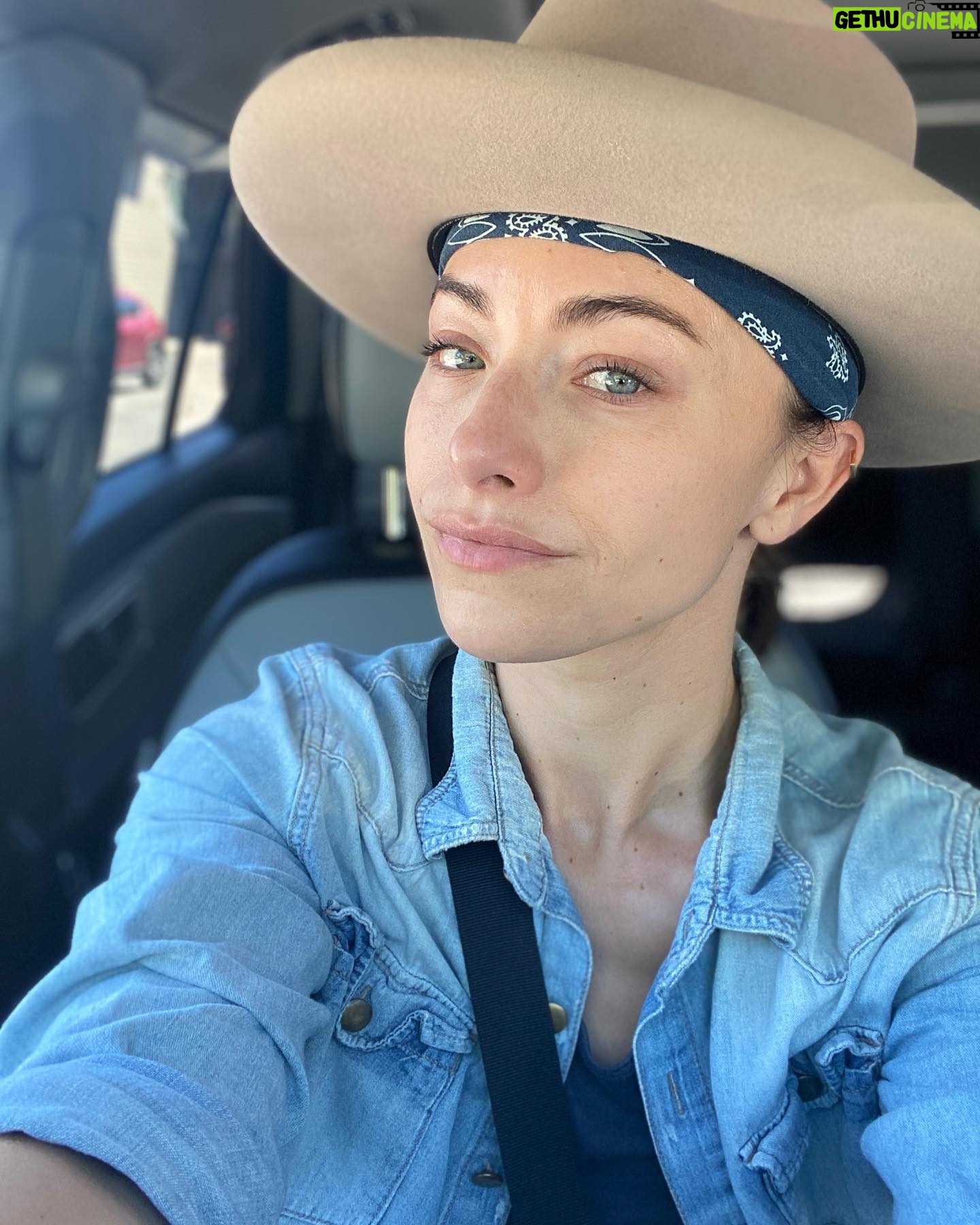 Ashley Platz - 3 Likes - Montana dump 🦬