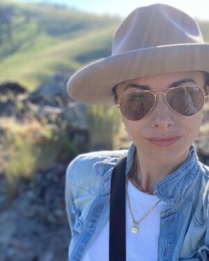 Ashley Platz Instagram - Montana dump 🦬