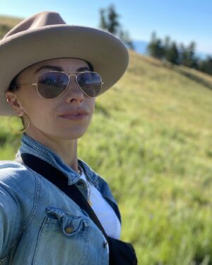 Ashley Platz Instagram - Montana dump 🦬