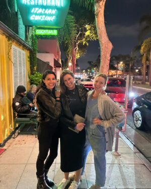 Ashley Scott Instagram - All I can say after this evening is Ya Ya coffee books are in the works and The Lone Bellow is 100% mine And Diana’s  favorite band.  Of course Nikki was in the know. Sister is our wise old Music owl and she never steers us wrong but damn!  That was pure gold. Made me miss the South but they’re from Brooklyn’s so then it made me miss the edge of My days in the east village. Lots of feels. I wish I could express the sound that these human beings just drop you into when live. The Troubadour became a vessel for this immersive sound bath of harmonies, love, heartbreak and a healthy dose of impromptu funny’s. They were comfortably crunchy and just having a great time doing what the good Lord gave them! Absolutely captivating.  If you ever get the chance, run don’t walk. They’re badass! @thelonebellow @diana_armstrongbruns @nicoledwelch @cjla78 #thelonebellows