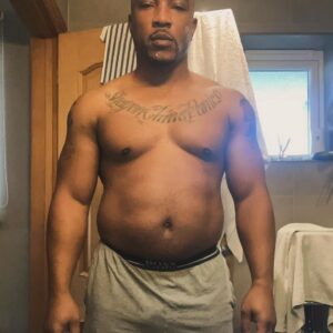 Ashley Walters Instagram - This is about more than weight loss and body transformation. Having the determination to do this stems from practicing the art of working on me. We underestimate self care, whether it be a haircut or mani and pedi, focusing on what you need and putting that first can be hard to do. If you don’t feel right, how can the people you love get what they need from you? one day at a time by the grace of God, I’m getting there. 

1. This mornings training session with @camchidamma 
2. Me at the beginning of November 2023 about 98kg
3. Me this morning at 87kg (5kg off my desired weight)

Shout out to @mrsportofficial , @prepbygainz and @camchidamma