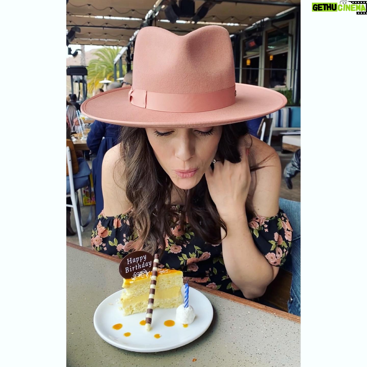 Ashlynn Yennie - 1.1K Likes - Feeling all the 💕💕💕today !! I’ve also decided to start saying I am 40 so people tell me how good I look 😜.... #birthday #love #anotheryear #celebrate