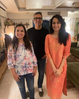Ashneer Grover Instagram - Super fun time with @shraddhakapoor . What a super friendly and charming star !! Thanks for hosting us !