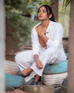 Ashvini Instagram - SHE IS THE KIND OF GIRL WHO CAN MAKE A SIMPLE PHOTO LOOK EXTRAORDINARY...

In frame : @thisis_ashvini 
MUA : @keerthana_makeoverartisty 
Click by : @vijaymonteiro 
Location : @kaadgal_resort 

#beauty #beautiful #beautifullgirls #cute #cutegirl #sweetgirl #kannadaactress #kannadaserialactress #karnatakaactress #karnatakaphotographers #karnatakagirls #karnatakacelebrity #kannadacelebrities #kannadacelebritiesphoto #udayatvkannada #serialactress #fashionphotographer #celebrityphotographer #kannadaphotographers #kannadaphotography #ashvini