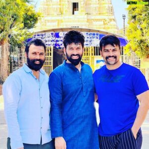 Ashwin Babu Instagram - A brother is a gift to the heart 😍
I am double gifted with 2 brothers 🥰🥰 #oak brothers #srisailamdevasthanam #srisailammallikarjunaswamytemple #celebrity #telugufilmnagar #actorslife